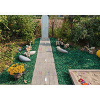 Садовые фигуры и цветная щепа на Первом канале в программе Фазенда «Терраса – взлетная полоса»